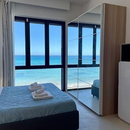 Ad Appena 50 Metri Dal Mare! Apartment Trapani Luaran gambar