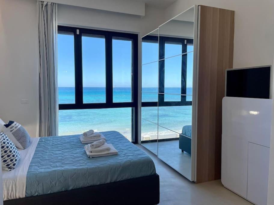 Ad Appena 50 Metri Dal Mare! Apartment Trapani Luaran gambar